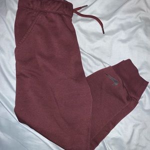 Nike Cropped Sweats